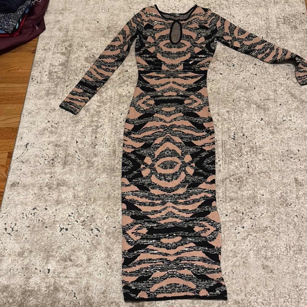 Fashion Nova Black and Tan Patterned Peep Hole Dress - XS/S (Estimated)